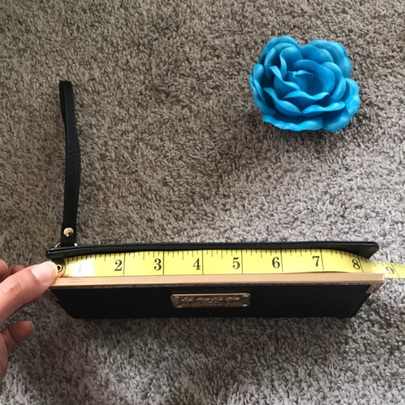 Bebe Sophisticated wristlet - Picture 4 of 7